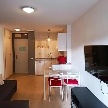 Appartamento Aga - Terraza Con Vistas Al Mar Y Jardin, Piscina, Wifi, Nuevo, 1 Benalmádena
