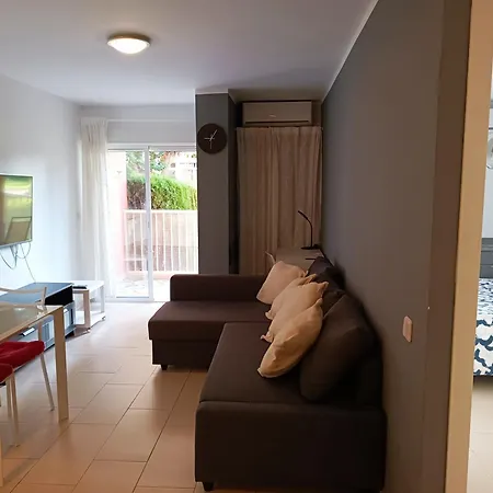 Aga - Terraza Con Vistas Al Mar Y Jardin, Piscina, Wifi, Nuevo, 1 Apartamento